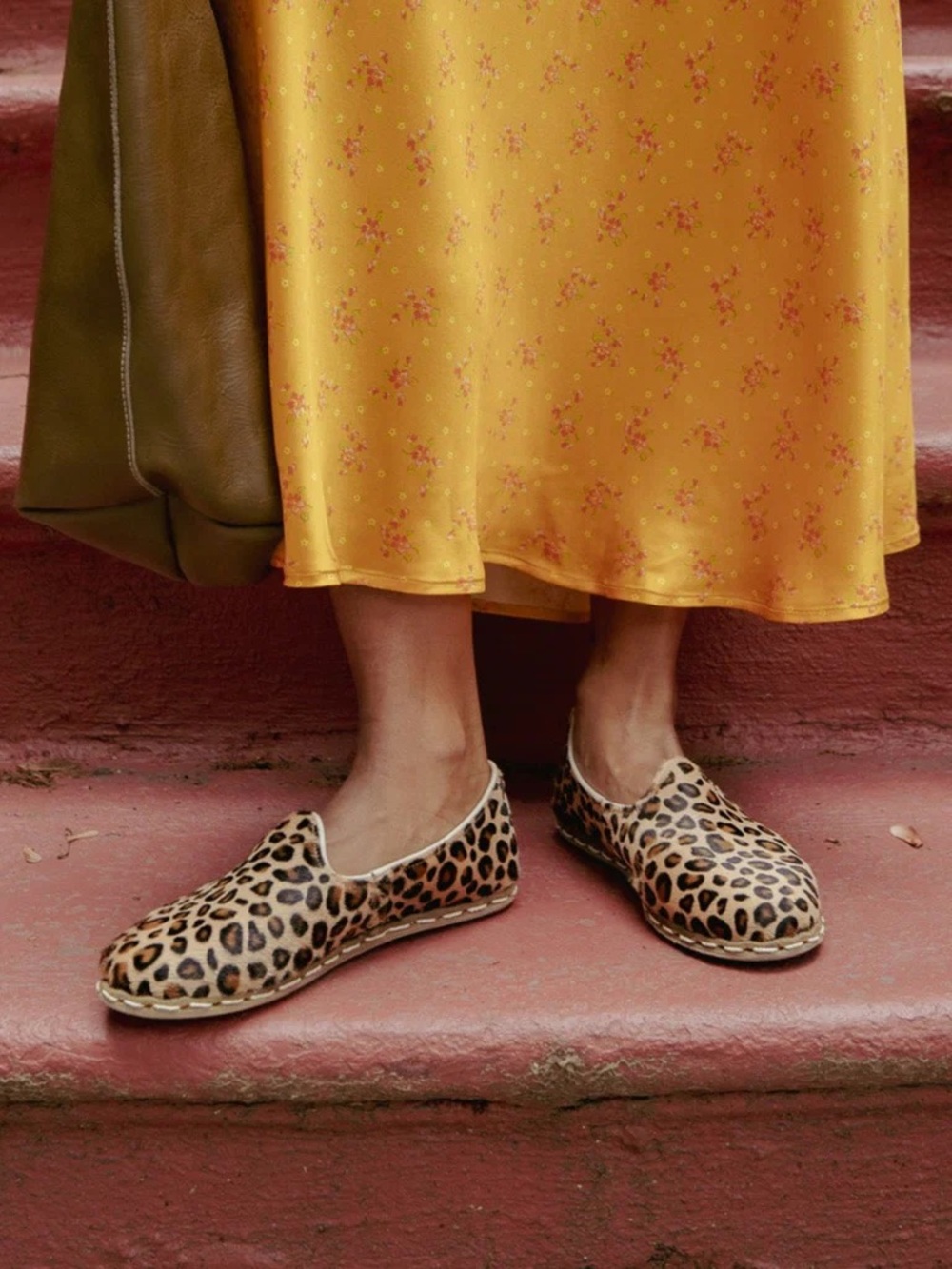 Sabah Loose leopard Leather Slip ons Size 36 (5-5.5US)